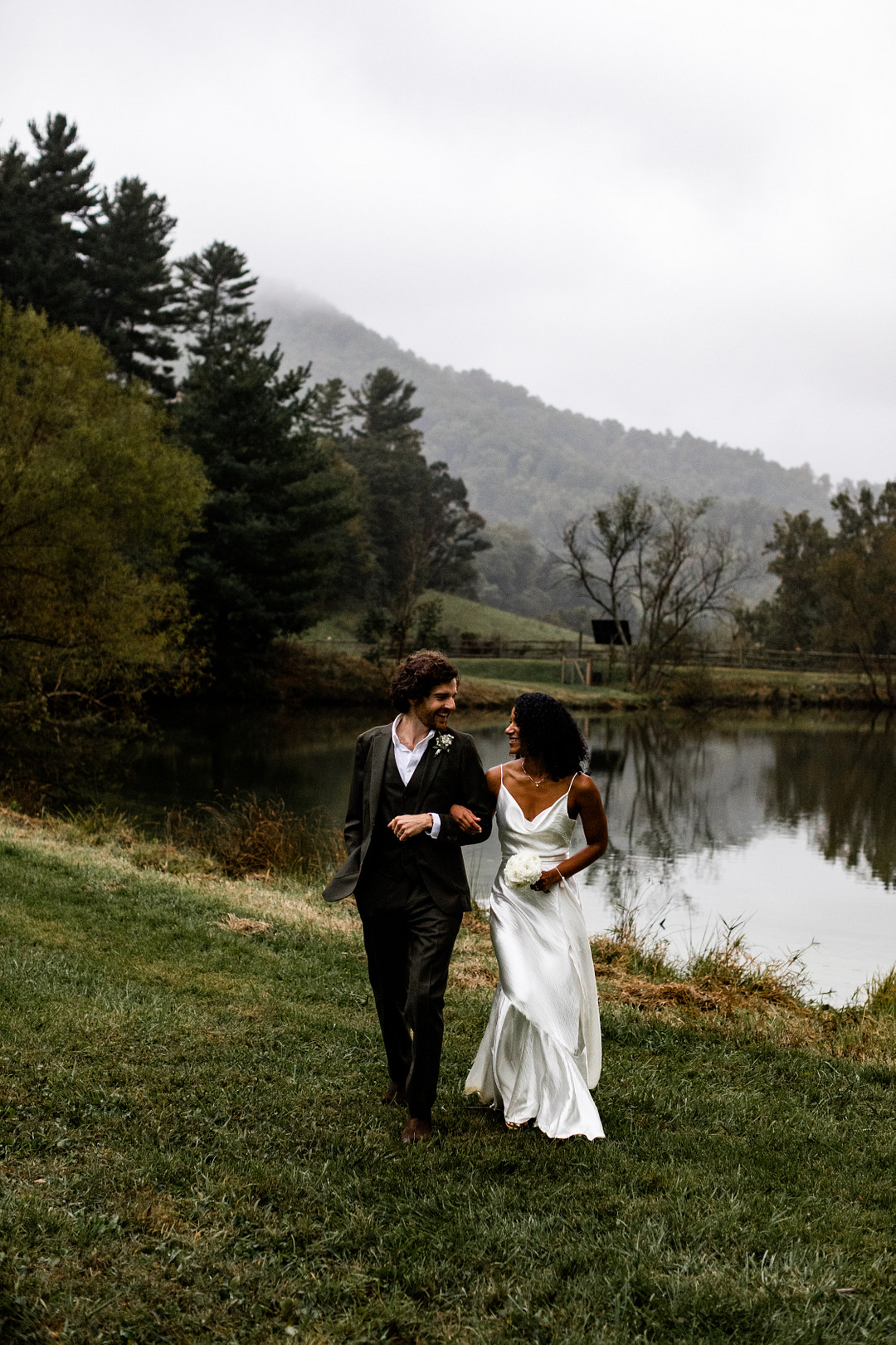 Hill_Ransdell_ST Photography Co_ClaxtonFarmWedding_low.STPhotography-1135