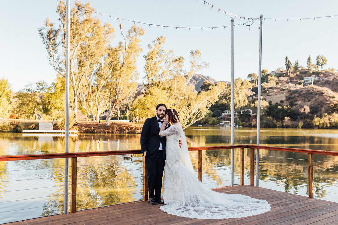 Taylor and Daniel's October Themed Wedding - Brides & Weddings Magazine