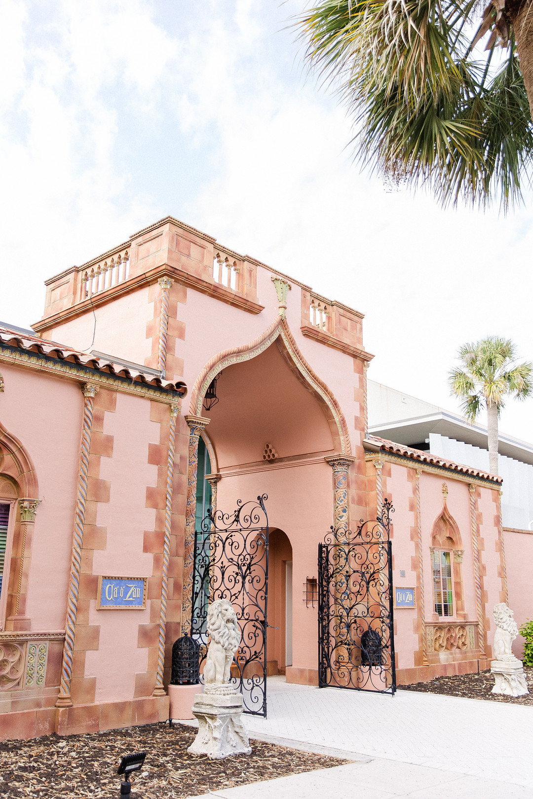 Photos by Ailyn La Torre Photography