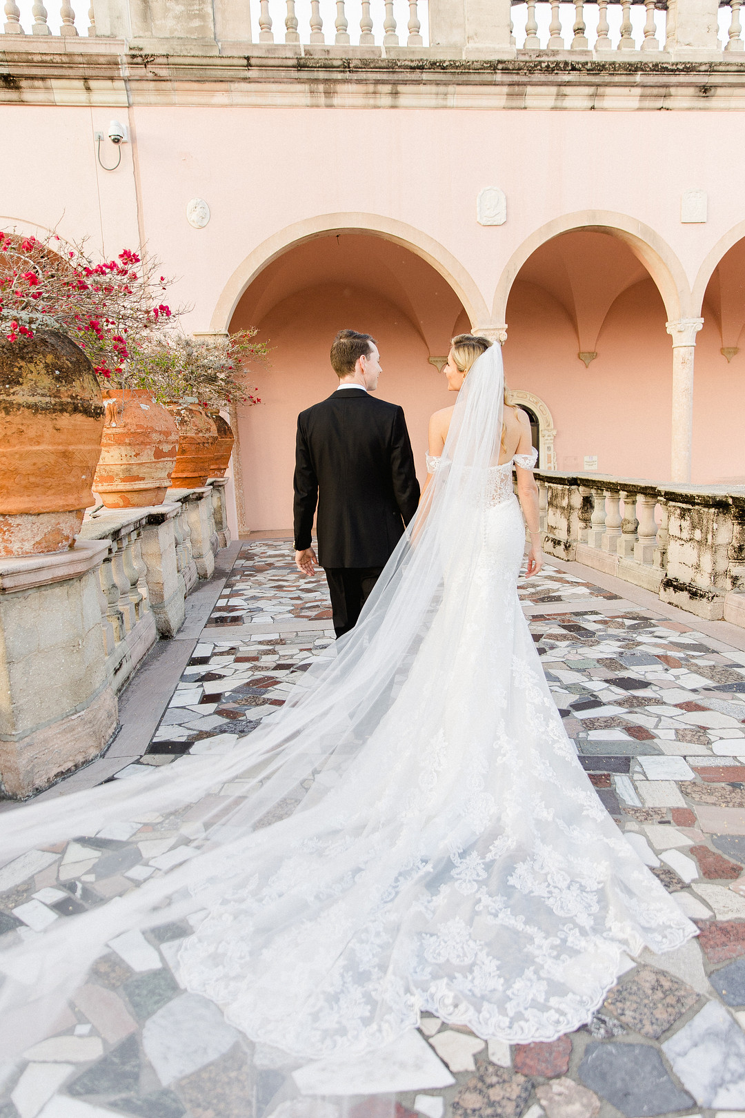 Photos by Ailyn La Torre Photography