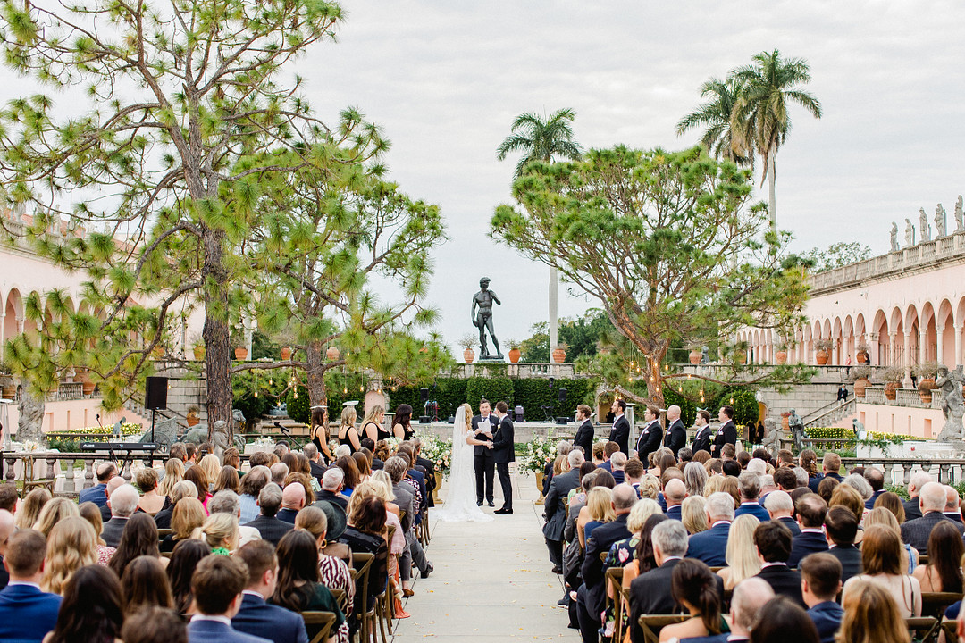Photos by Ailyn La Torre Photography