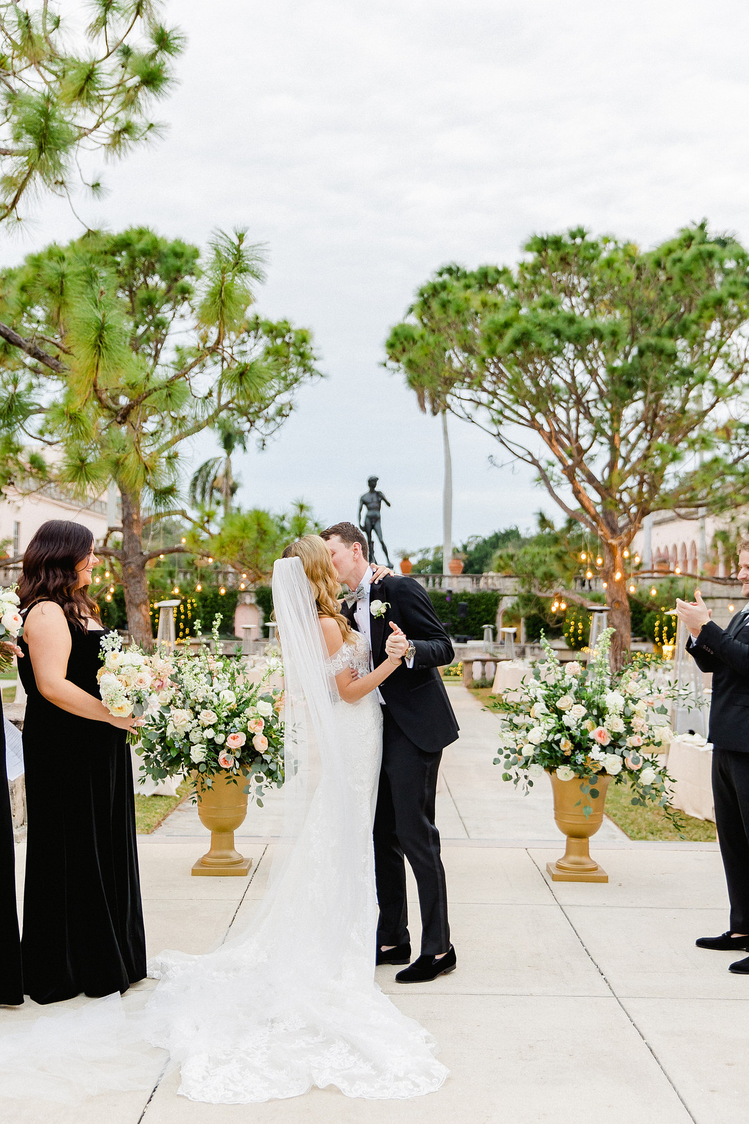 Photos by Ailyn La Torre Photography