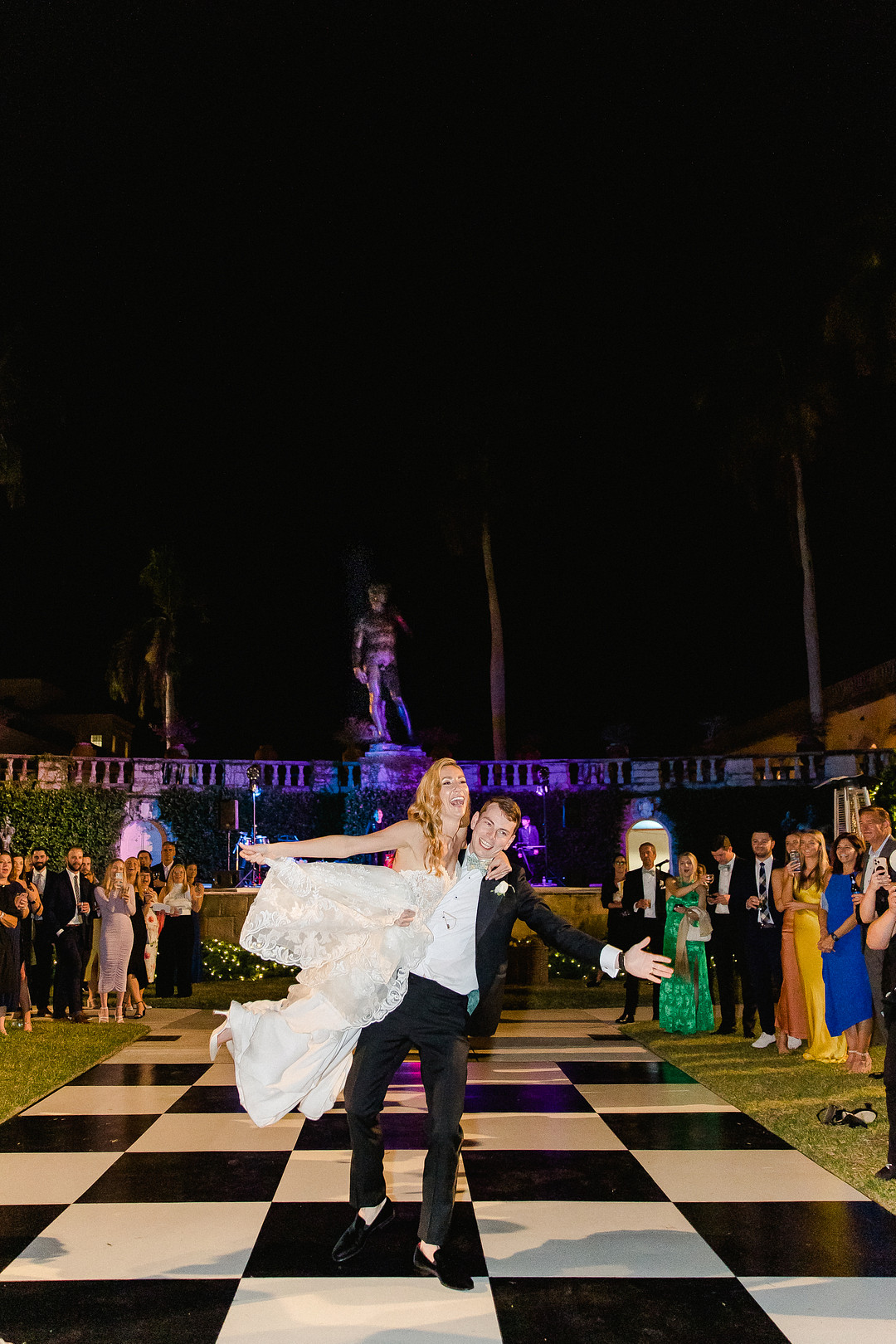 Photos by Ailyn La Torre Photography