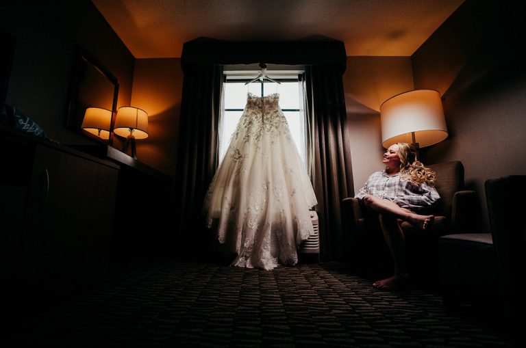 Allison and Dan's Fall Wedding in a Historic Barn - Brides & Weddings ...