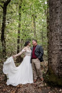 Hoskins_Terrazas_Star Noir Studio_Macabre Nature Micro Wedding_0081_low