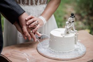 Hoskins_Terrazas_Star Noir Studio_Macabre Nature Micro Wedding_0095_low