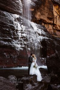 Shoul_Shoul_In Love and Adventure - Elopement Photography_telluride-hiking-elopement-8_low