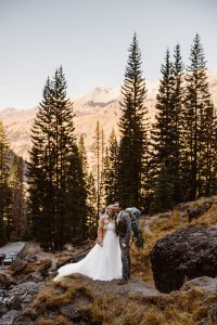 Shoul_Shoul_In Love and Adventure - Elopement Photography_telluride-hiking-elopement-13_low