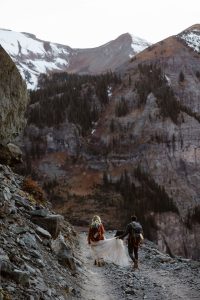 Shoul_Shoul_In Love and Adventure - Elopement Photography_telluride-hiking-elopement-86_low