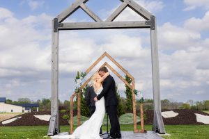 Brown _Graf_Lauren Ashley Studios_79-Sable-Creek-Wedding_low