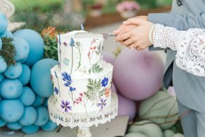 Cottagecore Wedding in the Gardens of Low Meadows Estate_The Lilac Lion Photography_LEO01446_low