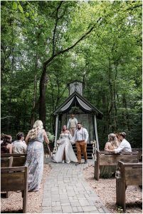 Anderson_Drews_Star Noir Studio_Chapel in the Hollow - Sarah and Jared_1059_low