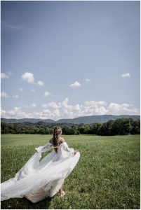 Anderson_Drews_Star Noir Studio_Chapel in the Hollow - Sarah and Jared_1024_low