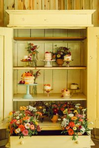Retro Flower Farm at Wandering Oaks_Love & Artistry_WanderingOaksStyledShoot382_low
