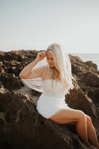 Lile_Snow_Anna Holden Photo_Stuart-Beach-Elopement-Anna-Holden-Photo-53_low