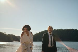 Deception Pass Coastal Elopement_Allison Haley Photography_Deception-Pass-Elopement-Beach-Vows-4_low