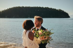 Deception Pass Coastal Elopement_Allison Haley Photography_Deception-Pass-Elopement-Beach-Vows-9_low