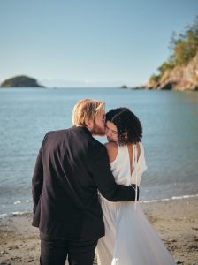 Deception Pass Coastal Elopement_Allison Haley Photography_Deception-Pass-Elopement-Beach-Vows-16_low