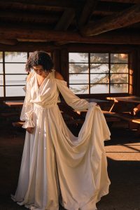 Deception Pass Coastal Elopement_Allison Haley Photography_Deception-Pass-Elopement-Getting-Ready-1_low