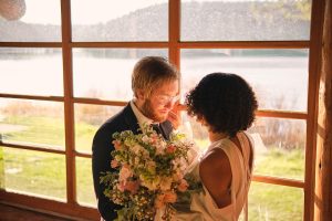 Deception Pass Coastal Elopement_Allison Haley Photography_Deception-Pass-Elopement-Getting-Ready-10_low