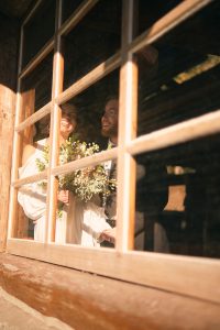 Deception Pass Coastal Elopement_Allison Haley Photography_Deception-Pass-Elopement-Getting-Ready-15_low
