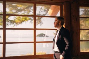 Deception Pass Coastal Elopement_Allison Haley Photography_Deception-Pass-Elopement-Getting-Ready-18_low