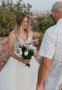 Crossman_Crossman_By Mannuzza LLC_Arches-National-Park-Sunrise-Elopement-By-Mannuzza-18_low