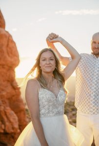 Crossman_Crossman_By Mannuzza LLC_Arches-National-Park-Sunrise-Elopement-By-Mannuzza-67_low