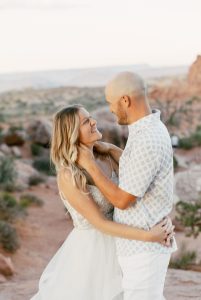 Crossman_Crossman_By Mannuzza LLC_Arches-National-Park-Sunrise-Elopement-By-Mannuzza-83_low