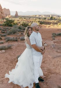 Crossman_Crossman_By Mannuzza LLC_Arches-National-Park-Sunrise-Elopement-By-Mannuzza-128_low