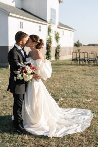 A Timeless Styled Shoot Wedding at Sioux Monti Barn