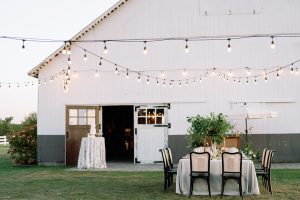 A Timeless Styled Shoot Wedding at Sioux Monti Barn