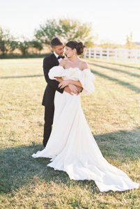 A Timeless Styled Shoot Wedding at Sioux Monti Barn