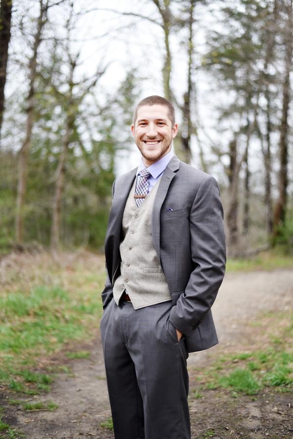 Hannah and Frank's Engagement Shoot at Lovers Leap State Park - Brides ...