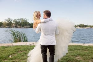 Walleck_Kapusta_Lauren Ashley Studios_Lauren-Ashley-Studios-Lakeside-Wedding-137_low Katie and Kyle’s Luxurious Lakeside Wedding