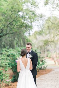 Elletson_Elletson_Melissa Grissom_FIRST LOOK-15_low Alyssa and Trey’s Romantic Wedding with Private Vows and Modern Spring Elegance
