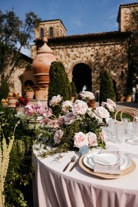 A Colorful and Romantic Courtyard Wedding_Cynthia Dalene Photo_Courtyard-20_low A Colorful and Romantic Courtyard Wedding Styled Shoot at Bella Collina