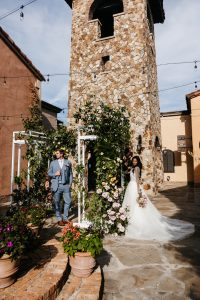 A Colorful and Romantic Courtyard Wedding_Cynthia Dalene Photo_Courtyard-63_low A Colorful and Romantic Courtyard Wedding Styled Shoot at Bella Collina