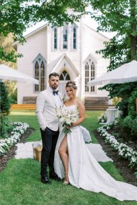 danielle-cargill-photogaphy-lillies-bloom-floral Luxury Garden Picnic Wedding Styled Shoot