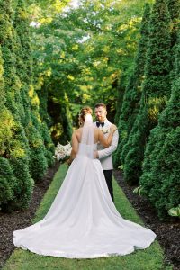 danielle-cargill-photogaphy-lillies-bloom-floral Luxury Garden Picnic Wedding Styled Shoot