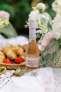 danielle-cargill-photogaphy-lillies-bloom-floral Luxury Garden Picnic Wedding Styled Shoot