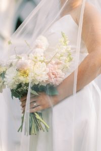 danielle-cargill-photogaphy-lillies-bloom-floral Luxury Garden Picnic Wedding Styled Shoot