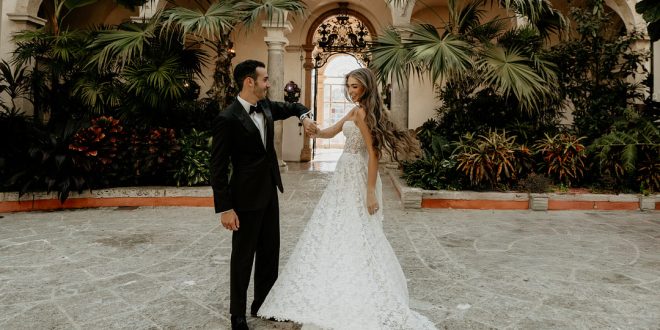 Elegant and Romantic Miami Wedding at Vizcaya Museum and Gardens