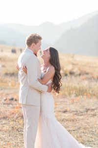 Hannah and Sean's Dreamy Post Wedding Photo Session