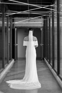 ws photography chicago Shannon and Kevin's Rainy Day Wedding at Rockwell On The River