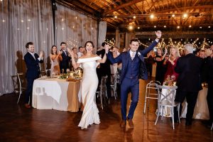 ws photography chicago Shannon and Kevin's Rainy Day Wedding at Rockwell On The River