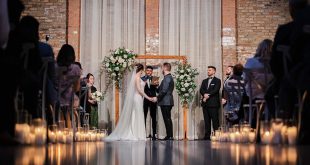 Allison and Aaron's Downtown Chicago Urban Wedding