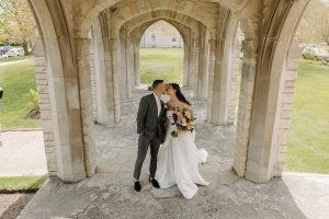 Sophisticated Styled Shoot at Northwestern University's SAE Chapel