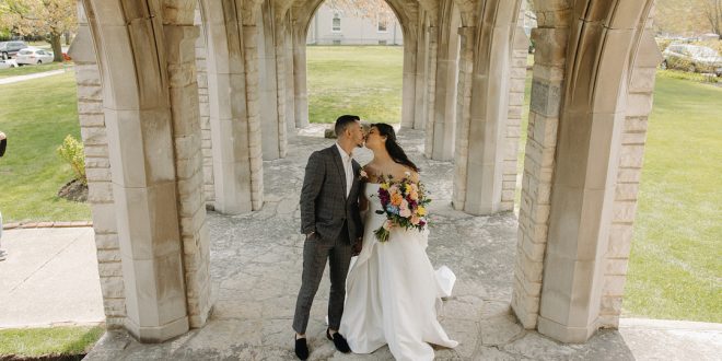 Sophisticated Styled Shoot at Northwestern University's SAE Chapel