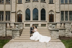 Sophisticated Styled Shoot at Northwestern University's SAE Chapel